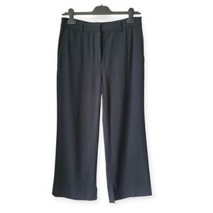 Aritzia Babaton Cohen Cropped Straight Leg Trousers in Black Crepe Size 4